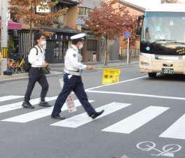 街頭啓発活動　2020年10月-0003.jpg